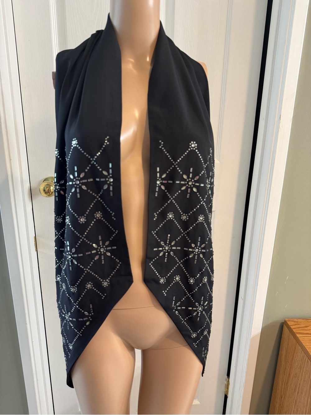 Ted Baker Embellished Beaded Rhinestones Scarf Rectangle Logo Button 69 x 8.5